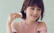 把珍珠装到星星上，Tasaki Abstract Star系列“画”出女性优雅摩登风格