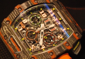 最強的“碳纖維”腕表來了 有錢也不一定能買到