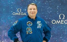 欧米茄携手NASA宇航员特里·弗茨致敬欧米茄的太空传奇 