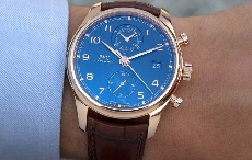 IWC万国表推出葡萄牙系列经典版Bucherer Blue限量计时腕表