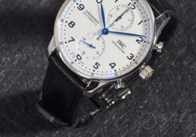 兩大亮點 品鑒IWC萬國表葡萄牙計時腕表“150周年”特別版