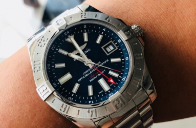 一眼就知这是对的表 入手百年灵复仇者GMT