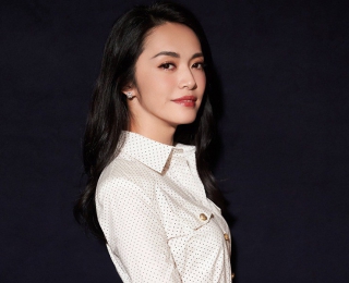 姚晨佩戴布契拉提珠宝亮相第十四届长春电影节