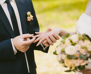 承諾戒、訂婚戒、結婚戒，集齊三枚戒指才能娶到心上人？