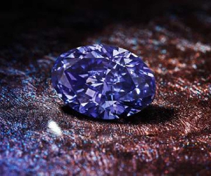 神秘而高貴 與眾不同的紫色鉆石