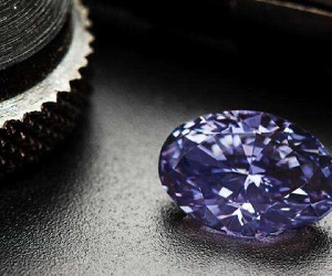 钻石百科 揭开神秘的紫色钻石