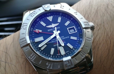向老婆承诺五年不买新 又入百年灵复仇者GMT