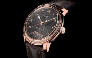 预热SIHH 2019 帕玛强尼推出Toric Chronometre Slate腕表