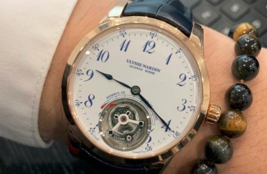 日内瓦钟表展获奖腕表 限量18枚的雅典陀飞轮