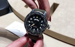 【视频】最长的飞行限量版 实拍IWC万国喷火战机飞行员世界时区腕表