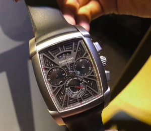 【視頻】抵擋不住酒桶型腕表的魅力 實拍帕瑪強尼KALPA系列鈦金腕表