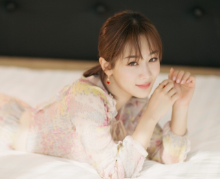 杨紫佩戴萧邦 Happy Hearts系列珠宝斩获“电视剧年度之星”