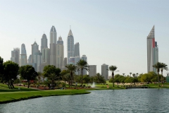 欧米茄庆祝品牌第十年担任迪拜沙漠精英赛冠名赞助商