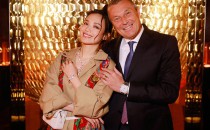 舒淇闪耀2019巴塞尔BVLGARI宝格丽全球新品发布会，演绎Serpenti Seduttori鎏光蛇影腕表