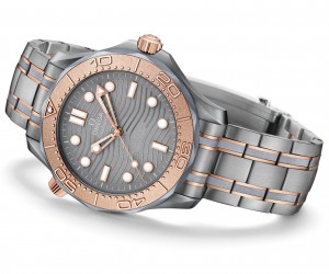 钽金属的回归—— 欧米茄发布海马系列300米潜水表钛钽限量版腕表