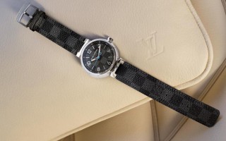 路易威登推出全新Tambour Damier Graphite腕表