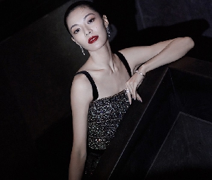 品牌挚友钟楚曦以CHAUMET珠宝作品为伴亮相亚洲影视周红毯 