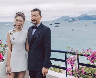 萧邦伴《南方车站的聚会》主演廖凡及万茜亮相首映红毯