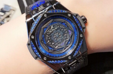 这是一块迷幻的手表 限量100块的宇舶大爆炸