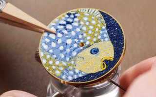 爱马仕推出Arceau Grands Fonds限量腕表