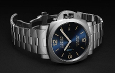 沛纳海推出两款全新Luminor Marina蓝盘腕表