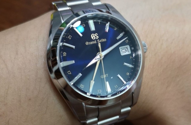 实用主义最终说服我 选择了冠蓝狮蓝盘GMT