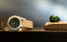 尽享繁华人生盛宴：伯爵发表全新Limelight Gala孔雀石表盘顶级珠宝钻石腕表