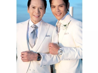 向佐郭碧婷的婚礼上，这对娱乐圈父子戴了什么手表？