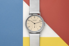 形随功能而生 NOMOS Glashütte推出Tangomat包豪斯百年限量版腕表