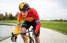 RICHARD MILLE联手合作伙伴巴林迈凯伦车队亮相2020年UCI公路自行车世界巡回赛