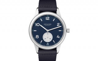 Nomos推出Club Automat Date腕表Troverie特别限量版