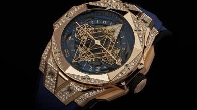 【视频】灿若星河 Hublot宇舶表Big Bang Unico Sang Bleu II刺青密镶蓝色腕表