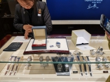 一块浪琴新蓝康还不够 再入优雅就文武双全了