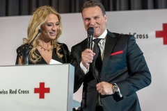 宝齐莱捐赠两枚腕表 助力瑞士红十字会慈善事业