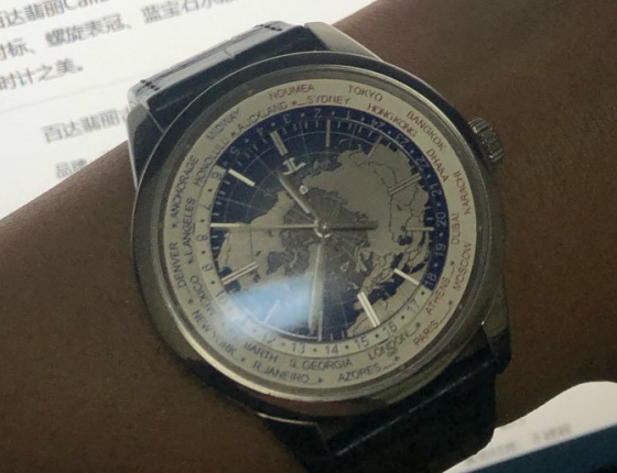 绝望之时积家出现了 一眼中毒地球物理天文台