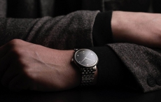 欧米茄为碟飞系列典雅腕表推出全新表盘