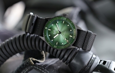 绿色深海极光，2020闪耀问世 宝珀Blancpain五十噚首枚绿色深潜器限量腕表