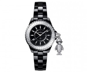 香奈儿推出Mademoiselle J12 Acte II黑色和白色陶瓷限量腕表