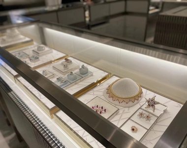 蒂芙尼全新史隆伯杰系列高级珠宝，让无价的艺术遗产延续