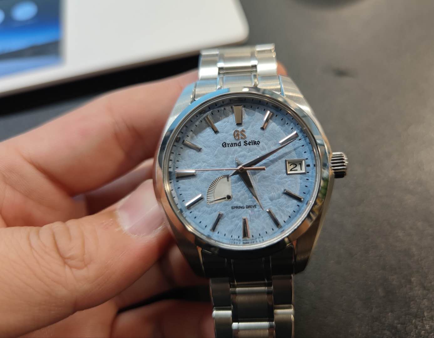 冠蓝狮手表的设计理念