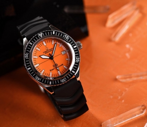 七千元左右的高颜值专业潜水表 品鉴雪铁纳DS Super PH500M 特别版腕表