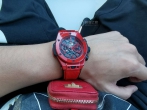 選件時尚單品的心態 購入宇舶紅色陶瓷腕表 