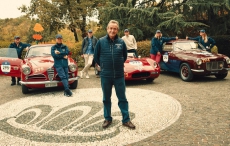 Chopard萧邦荣誉担任“全球最美赛事”的官方计时 值此2020年度‘1000 Miglia’大赛之际 Chopard萧邦再一次展现其对古董车的热爱 