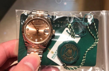 第一支劳力士 给老婆准备的惊喜