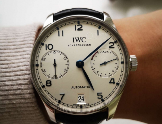 IWC万国葡七 看一眼就想带在腕上的表 