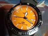 五彩缤纷的世界，橙甸甸的腕表，雪铁纳DS SUPER PH500M