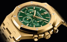 爱彼推出四款全新皇家橡树系列绿色表盘腕表