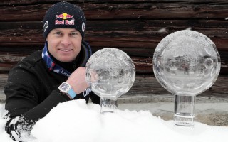 理查米尔品牌挚友 ALEXIS PINTURAULT 和 JOHANNES THINGNES BØ 的超级滑雪周末
