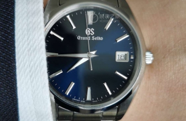 为什么选择石英机芯    因为它是冠蓝狮SBGP013G