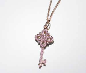 爱，解锁无限可能 蒂芙尼浪漫呈现Tiffany Keys 520全球限量款